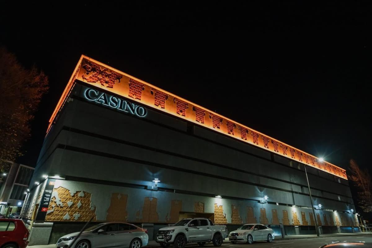 Casino Luxury Suite City Centre - Sleeps 5 Christchurch Exterior photo